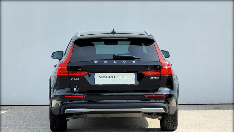 Volvo V60 Cross Country cena 239555 przebieg: 12130, rok produkcji 2023 z Szczucin małe 466